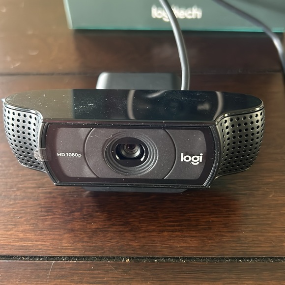 Logitech HD Stream Webcam - Picture 2 of 2